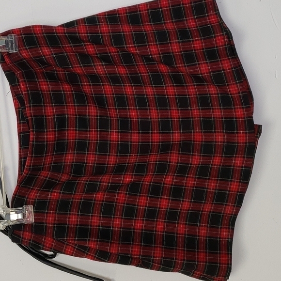 No Boundaries Y2K Wrap Mini Skirt Skort Plaid Red & Black 7Jr EUC - Picture 4 of 11